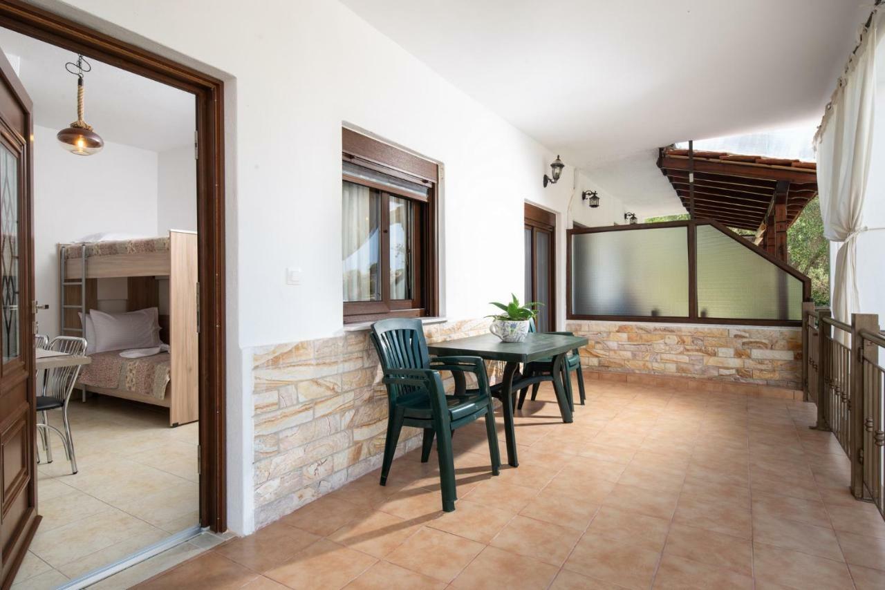Nikola'S Apartments Torone Zewnętrze zdjęcie