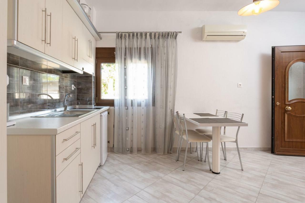 Nikola'S Apartments Torone Zewnętrze zdjęcie
